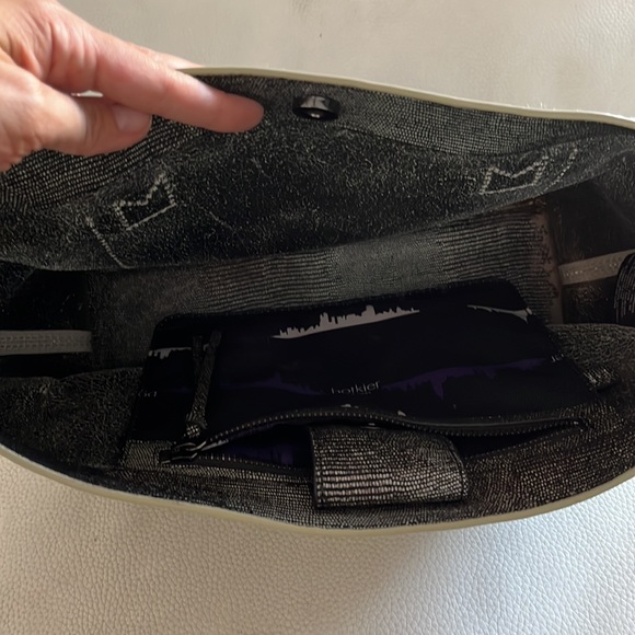 Botkier - Picture 3 of 5